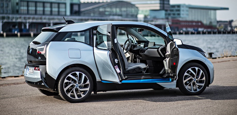 Фото и обзор BMW i3s (2023-2024)
